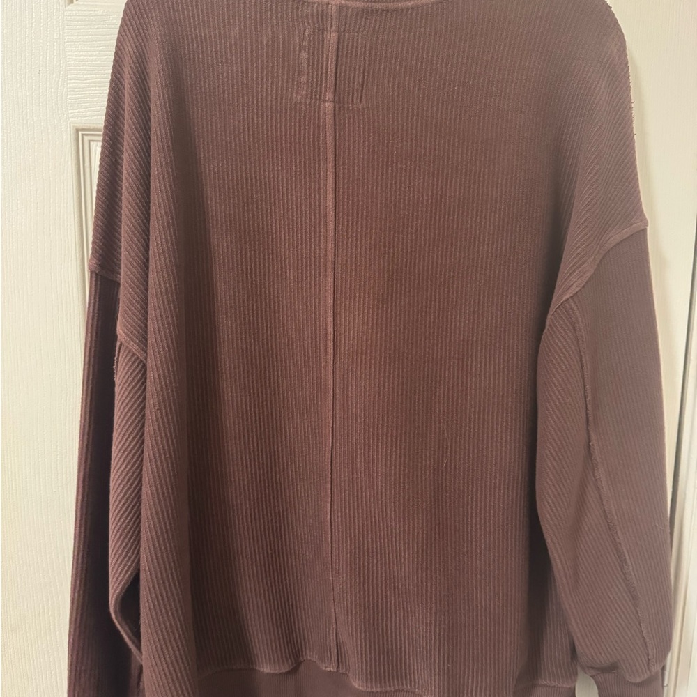 Aerie crewneck - Picture 2 of 3